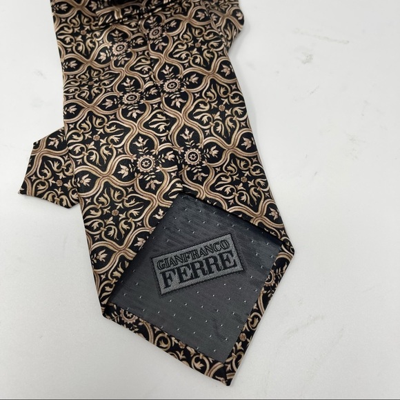 Gianfranco Ferre gold & black 100% silk tie - Picture 5 of 5